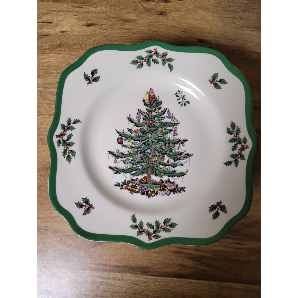Spode Christmas Tree Scalloped Salad Plate 9 Inch Vintage Set of 8 Collectible